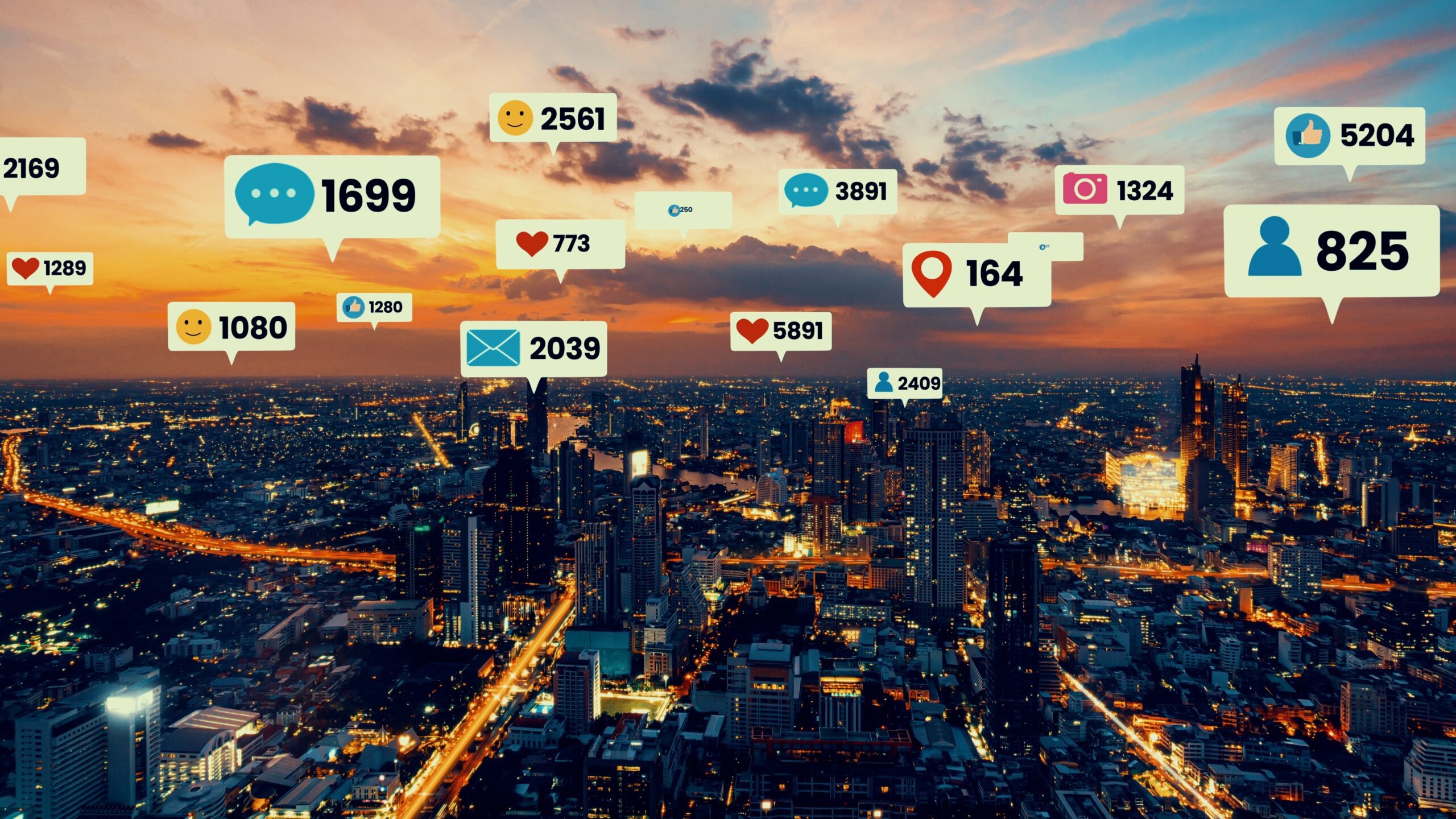 Social Media Likes über einer großen Stadt